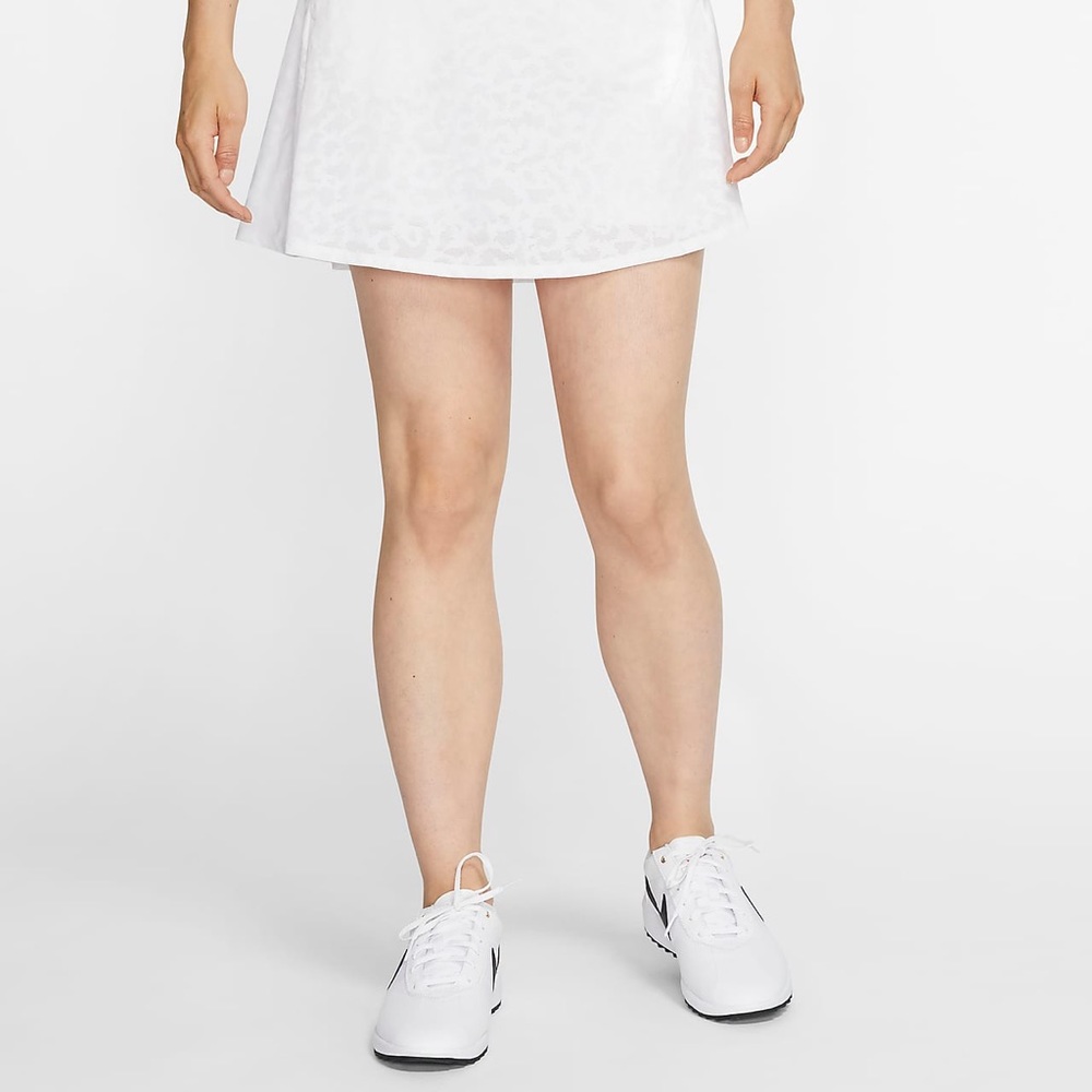 Nike Women’s Size (XS) Breathe Golf Skirt. New